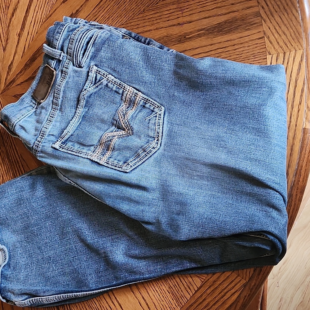Buckle Jeans